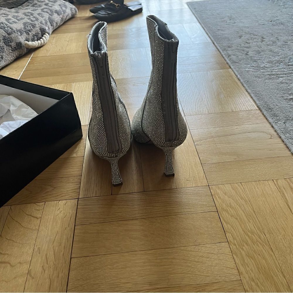 Aqua Hanar sparkle booties, Size 8 (never worn) - Picture 5 of 8